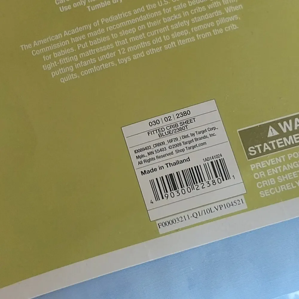 Circo  Fitted Crib Sheet Toddler Baby Bed Sheet blue 200 count . New, sealed
